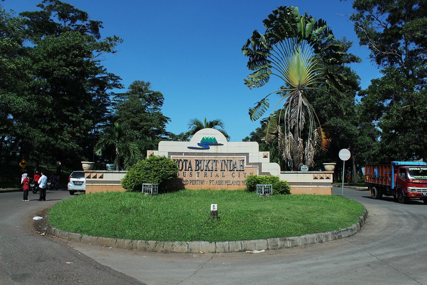 Bukit Indah Tirta Alam (BITA) that produce and distribute industrial water, also treat the waste water into environmental standard. Which has a mission to provide an integrated industrial park that offers reliable, competitive and efficient infrastructure and services.

Our role here is to provide IoT services at BITA by monitoring water distribution from upstream to downstream, starting from monitoring raw water discharge, clean water, water quality, to monitoring water levels in the Industrial Park area.
Monitoring is carried out using IoT sensors and integrated with existing systems so that overall monitoring can be done into one dashboard.